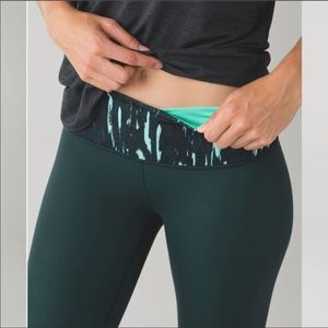 Reversible Olive Lululemon Leggings Size 4